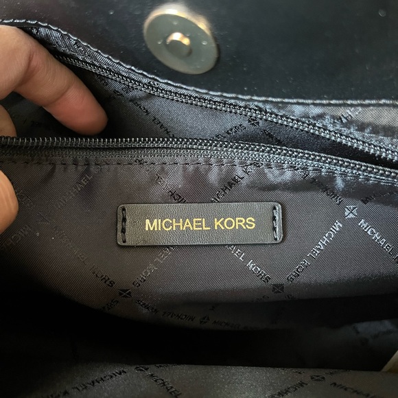 🌼Michael Kors Set - Picture 10 of 16